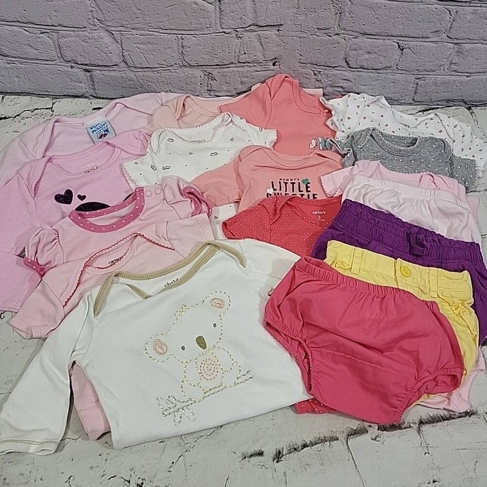 Baby Girls Clothing Lot 18 Pieces Size 3Mos -‎ 12Mos Bodysuits Shirts Shorts